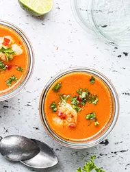 Рыбный суп с креветками и треской