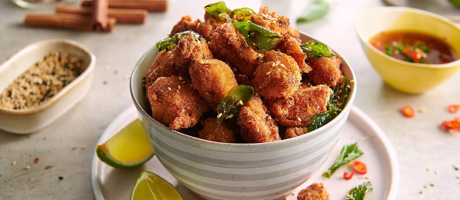 Попкорн из курицы в специях