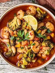 Острый чаудер с креветками