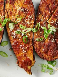 Жареные баклажаны с мисо и мёдом