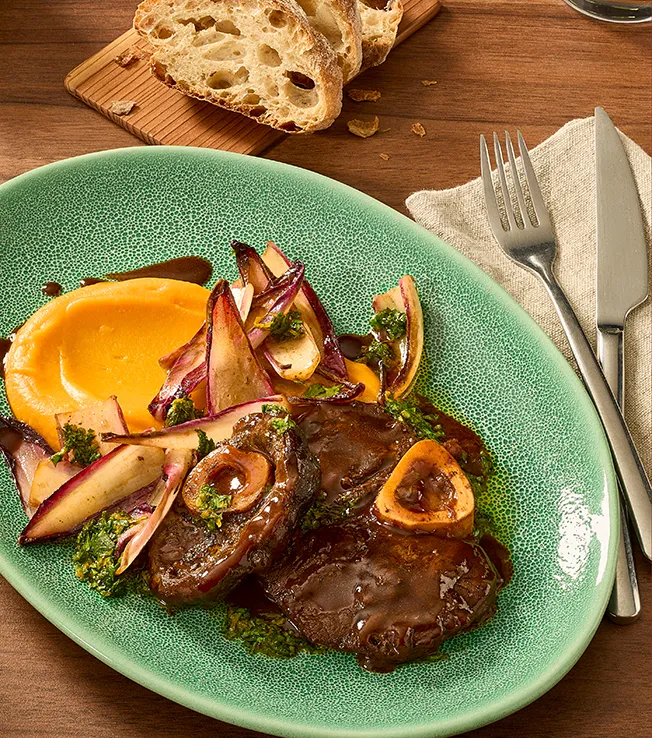 Оссобуко из оленины с пюре из батата